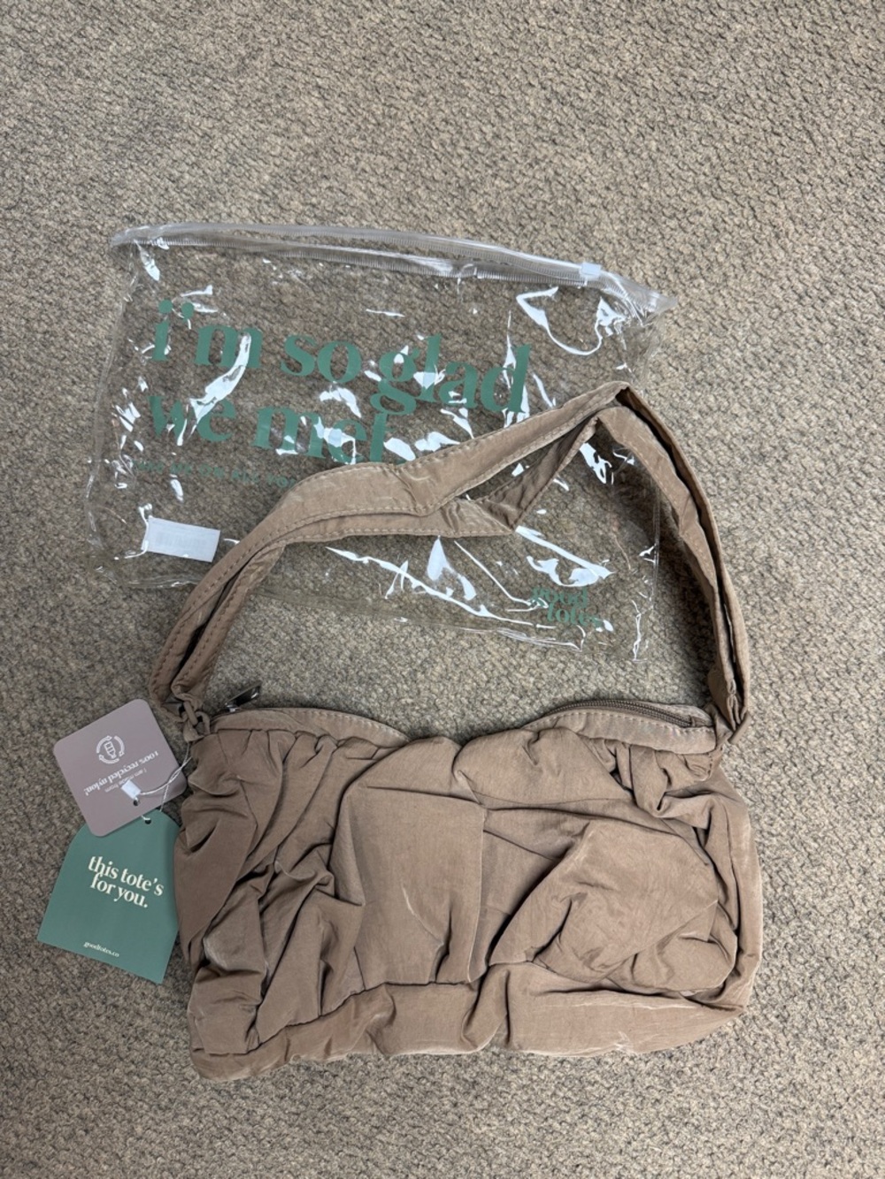 BNWT Good Totes Small Croissant Sling Bag - Picture 3 of 6